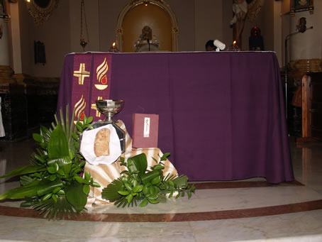 A2 The Altar designed for Lent