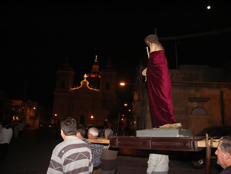 F3 Arriving on Victory Square