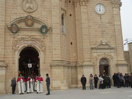 A5 Procession starts from Basilica