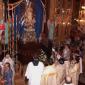 127 Incensing the image of Our Lady