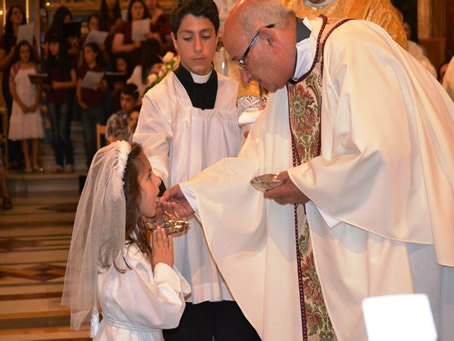 100 Holy Communion