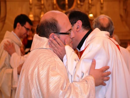 110 Fr Mark and his Archpriest embrace