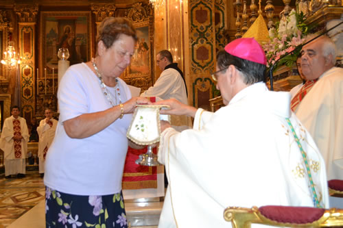 DSC_0103 Mass offerings