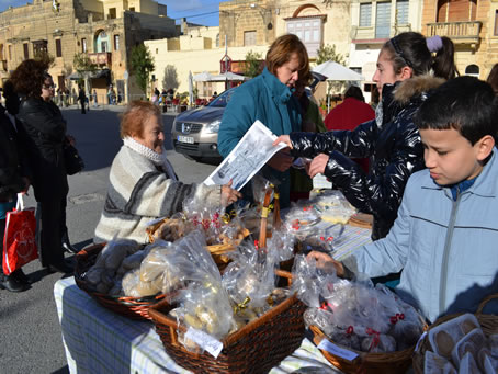 008 Selling delicacies in aid of Altar boys