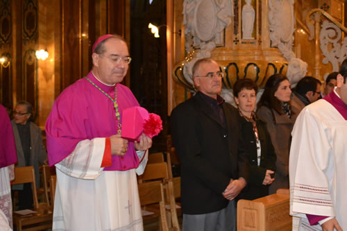 012 Apostolic Nuntio arrives in the Basilica