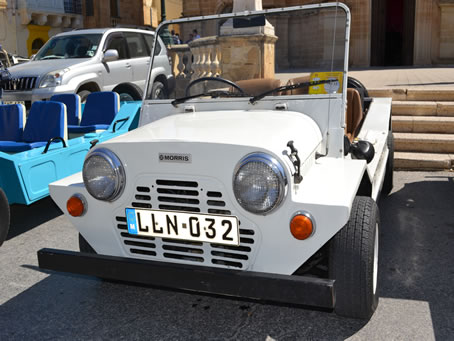 15 Mini Moke - 1964