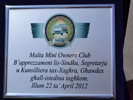 65 Plaque presented to Xaghra Local Council