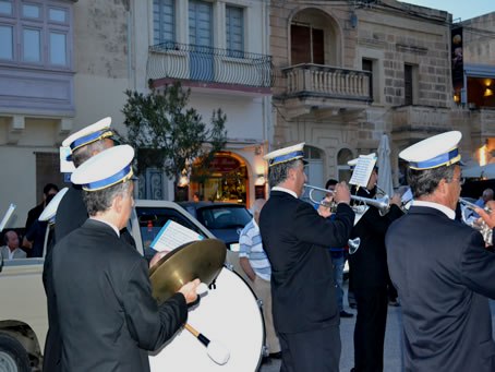 066 Victory band playing marches in Victory Square