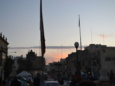 063 Victory Square at sunset