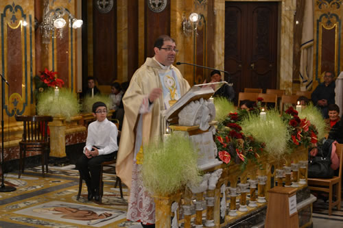 020 Archpriest delivering the Homily