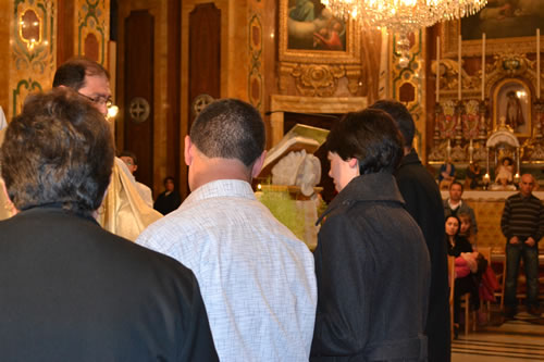 065 Parents present the Offerings