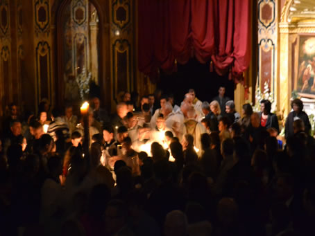 033 Candles lit from the Light of the Paschal Candle