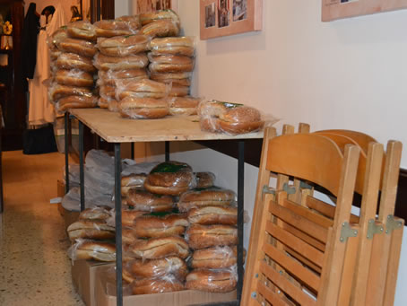 109 St Anthony's bread rings