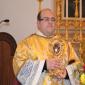 63 Deacon Mark Bonello invites congregation to kiss the relic