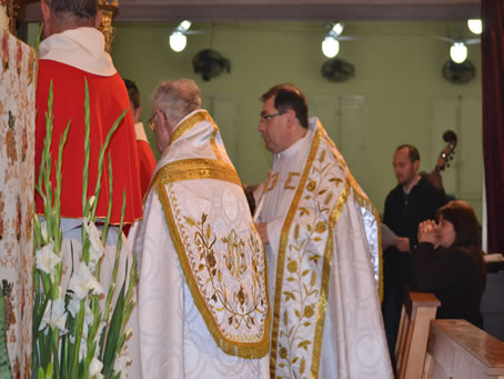 18 Xaghra Archpriest Mgr Carmelo Refalo