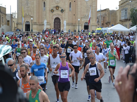 Start of Race in Victory Square