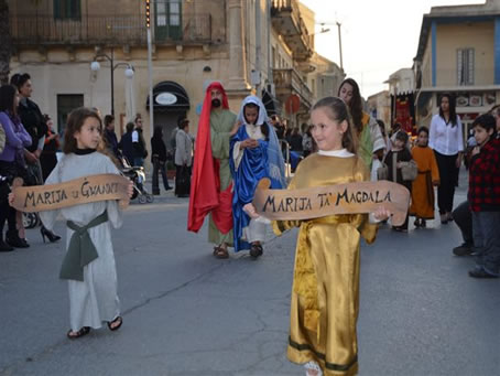 64 Children's Passion Pageant in the evening