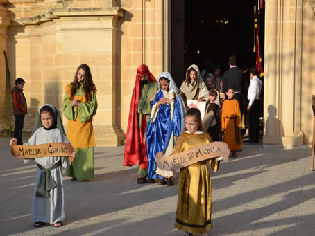 066 Mary, John and Mary of Magdala