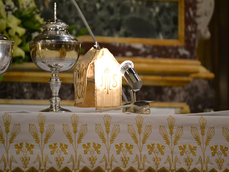 194 Adoration of the Blessed Sacrament