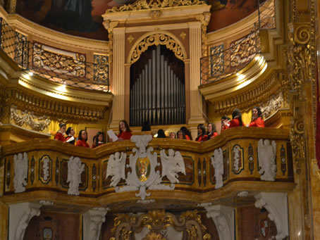 038 Choir Voci Angeliche in organ loft