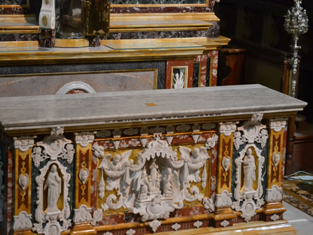 010 Bare High Altar