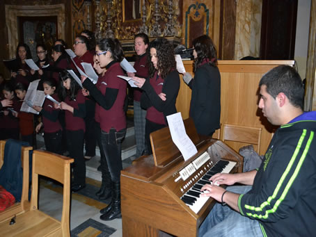 59 Christian Bajada on the organ