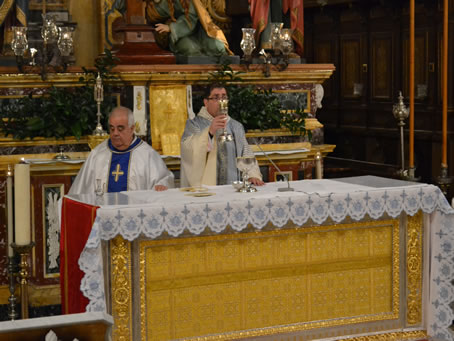 043 Offertory