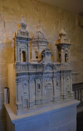 112 Stone model of the Basilica