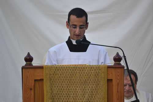 DSC_0021 Sem Daniel Sultana reading the First Lesson