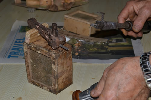 DSC_0138 Soldering the fingers