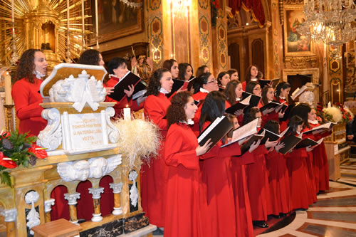 DSC_0007 Carol Singing Voci Angeliche Choir