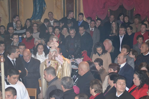 DSC_0068 Arriving in the nave