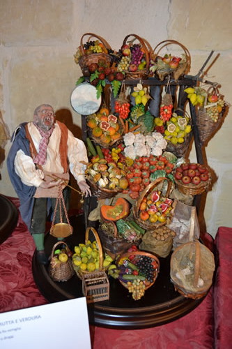 DSC_0217 Fruit and vegetable vendor