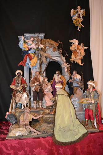 DSC_0208 Neapolitan Crib