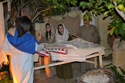 03 Linen making