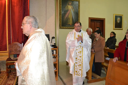 DSC_0227 Procession to the altar