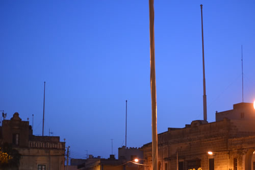 DSC_0170 Clear skies outside Basilica