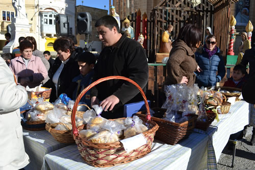 009 Altar Boys' cookies' bazaar