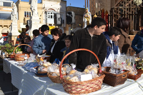 008 Altar Boys' cookies' bazaar