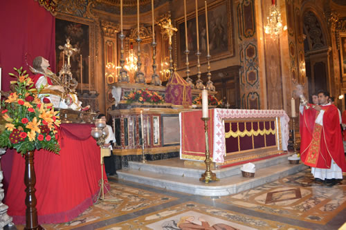 132 Incensing the Relic statue of St Fortunato