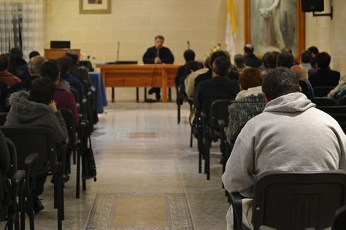 098 Bishop addresses the Seminar