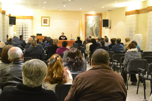 100 Bishop addresses the Seminar