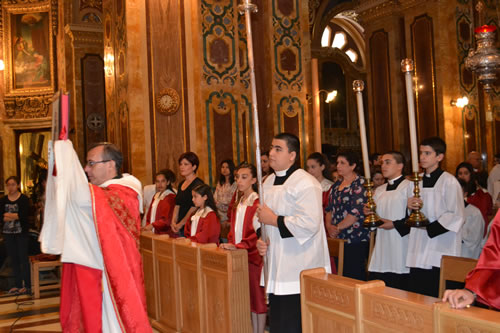 DSC_0018 In procession to the High Altar