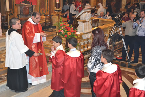 DSC_0100 Holy Communion