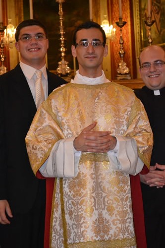 DSC_030 Seminarian Joseph Hili and Fr Mark Boenllo