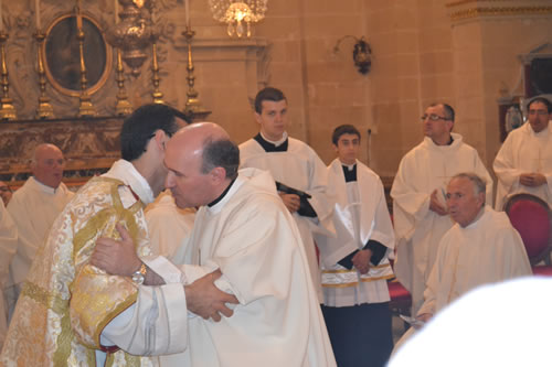 DSC_0126 Seminary Rector Fr Daniel Xerri embraces Deacon Daniel