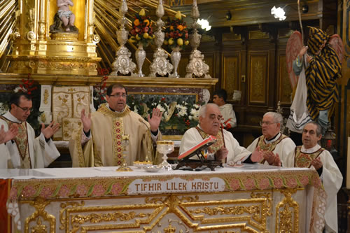 DSC_0186 Reciting the Lord's prayer