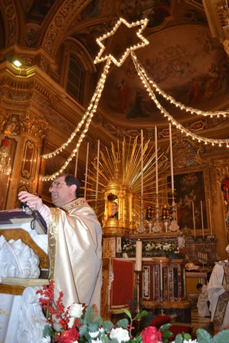 DSC_0127 Archpriest delivering the Sermon