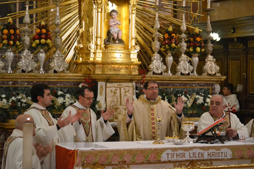 DSC_0185 Reciting the Lord's prayer