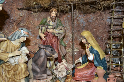 DSC_0148 Large Crib By John Attard